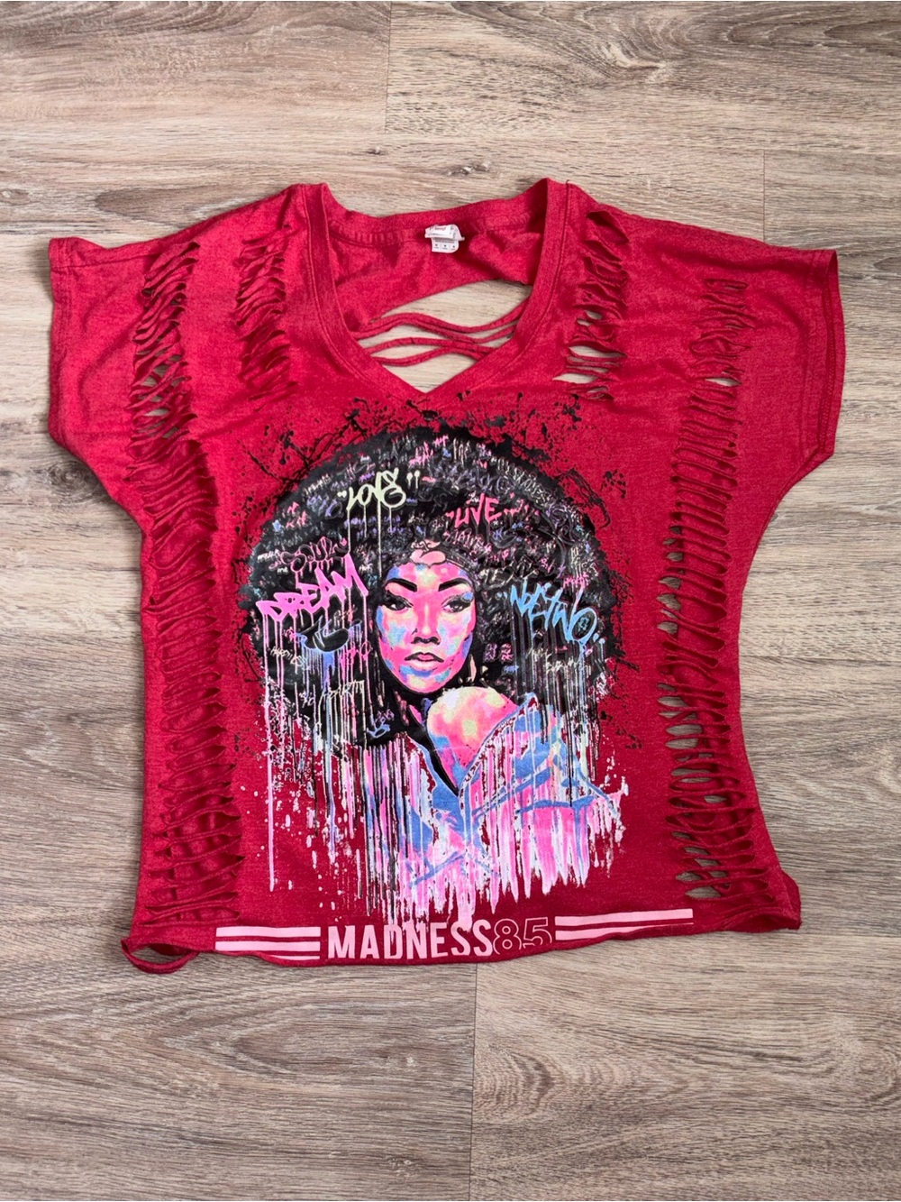 Cute Shredded Distressed Graphic Tee. Size Medium